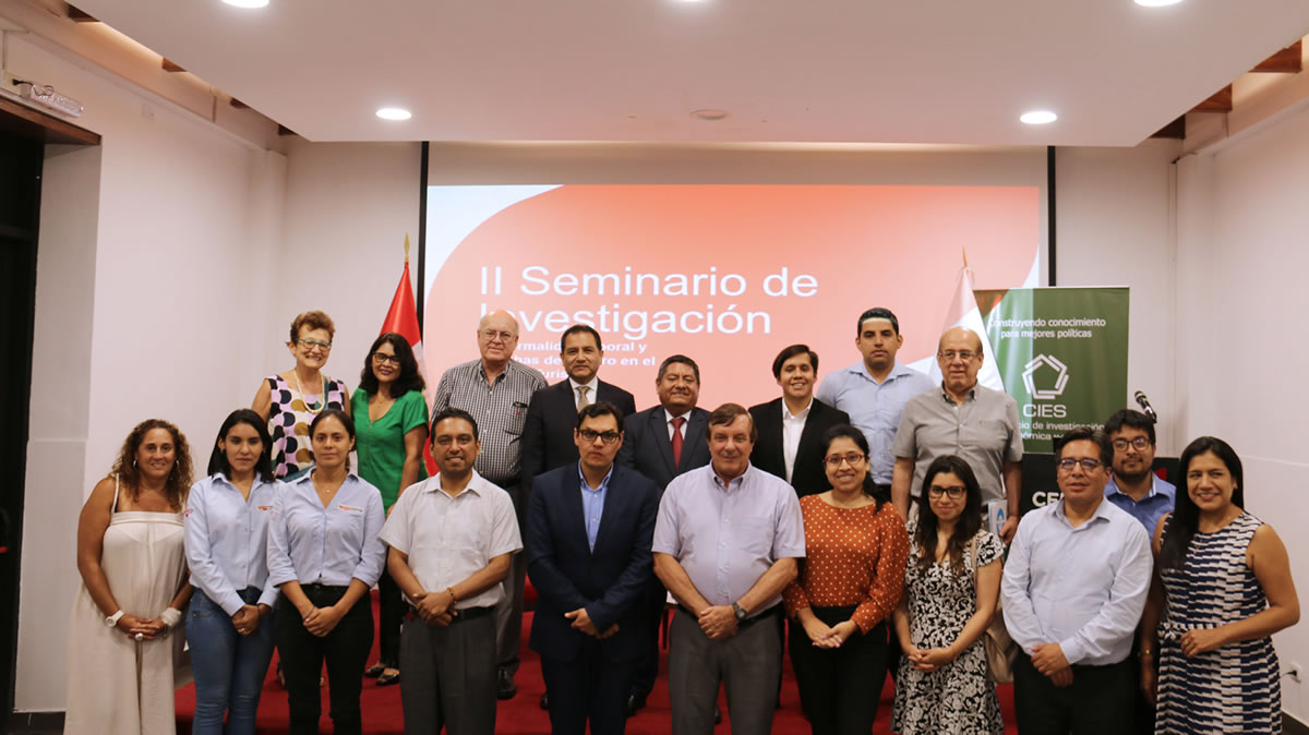 CENFOTUR realizó el II Seminario de Investigación: «Informalidad laboral y brechas de género en el sector turismo»