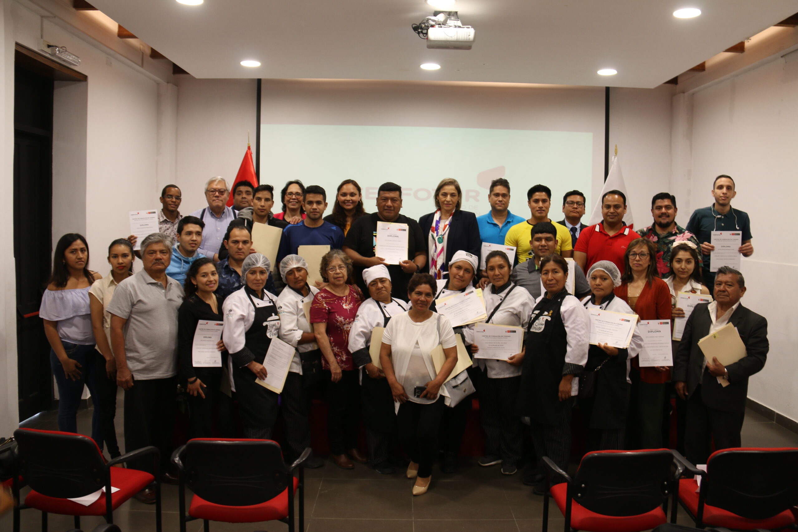 CENFOTUR certifica a 838 trabajadores de empresas de servicios turísticos de Lima Metropolitana y Lima Provincias CENFOTUR certifica a 838 trabajadores de empresas de servicios turísticos de Lima Metropolitana y Lima Provincias